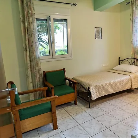Villa Maria With Heated Pool, Next To The Kokkini Hani